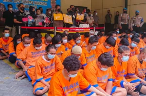 Panen Tangkapan Polres Sidoarjo Ungkap 65 Kasus Narkoba dan Barang Bukti