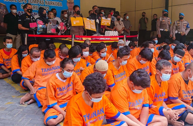 Panen Tangkapan Polres Sidoarjo Ungkap 65 Kasus Narkoba dan Barang Bukti
