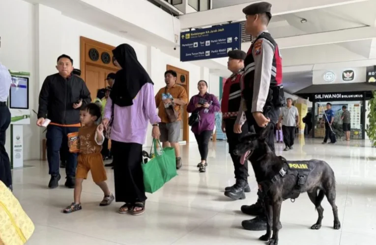 Amankan Angkutan Nataru, KAI Daop 8 Surabaya Gandeng K9 Polda Jatim