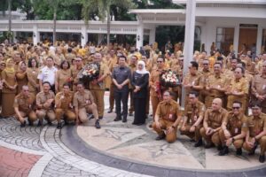 Apel Bersama ASN, Khofifah: Jawa Timur Terus di Posisi Terdepan Pembangunan Nasional