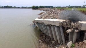 Proyek Tebing Bengawan Solo Rp40 Miliar di Bojonegoro Ambruk Lagi, Warga Pertanyakan Kualitas Pekerjaan