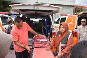 DPRD Situbondo Desak Pemkab Segera Distribusikan 38 Ambulans Desa Pengadaan 2025