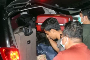 KPK Geledah Koperasi di Pati, Angkut Lima Koper dan Satu Kardus Terkait Kasus Sudewo