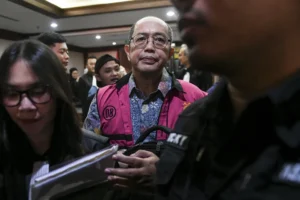 Kasus Jiwasraya: Pengadilan Tipikor Vonis Isa Rachmatarwata 1,5 Tahun Penjara