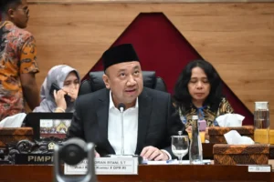 Komisi X DPR Soroti Gaji Guru Honorer Rp250 Ribu, Desak Pemerintah Naikkan Jadi Rp5 Juta