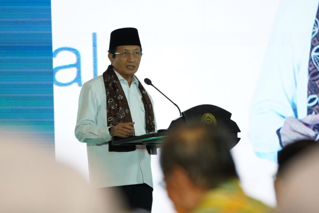 Menag Nasaruddin Umar: Salat Bangun Kesalehan Spiritual, Sosial, dan Kepedulian Lingkungan