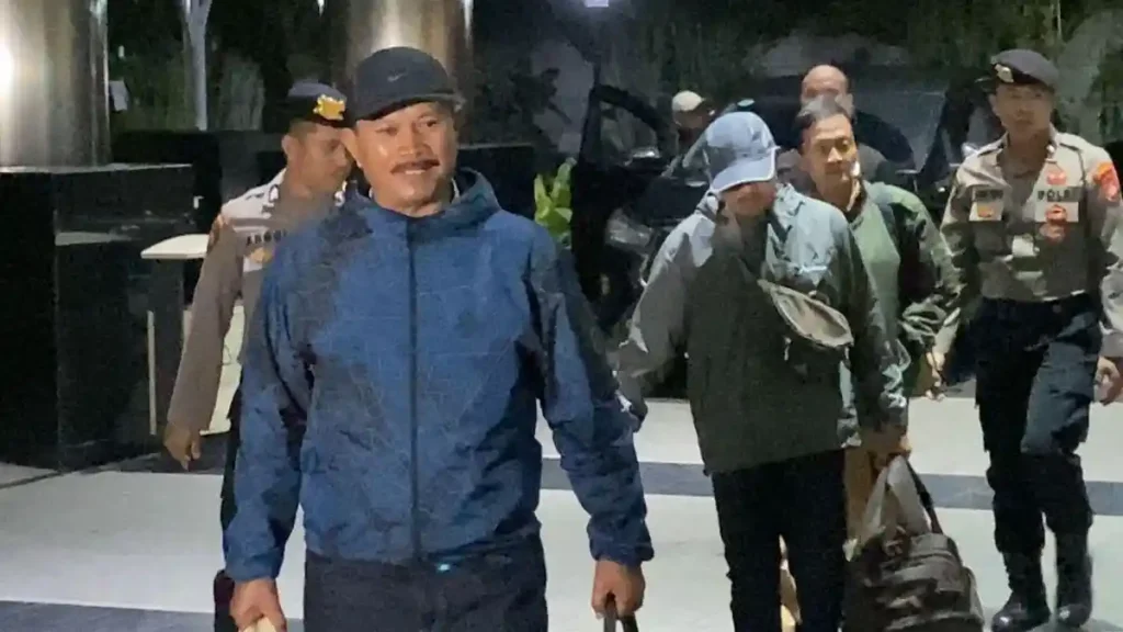 OTT KPK di Madiun, Wali Kota Maidi Tiba di Gedung Merah Putih dan Minta Doa Warga