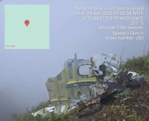 Tim SAR Temukan Serpihan Pesawat ATR 42-500 di Gunung Bulusaraung, Evakuasi Berlanjut