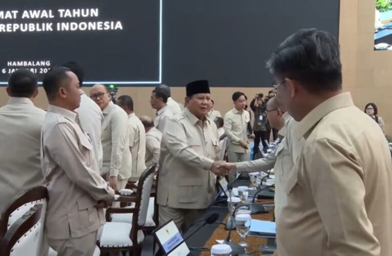 Prabowo Tegaskan Koalisi Pemerintah Solid, Berkelakar PKB “Harus Diawasi Terus” di Retret Kabinet 2026