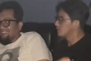 Viral Video Karaoke Diduga Libatkan Ricky Harun, Sang Aktor Pilih Unggah Momen Mesra dengan Istri