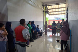 Viral Tunanetra Jatuh ke Got, Gubernur Pramono Anung Minta Maaf dan Tegur Manajemen Transjakarta