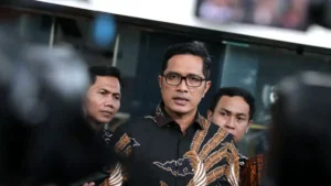 Febri Diansyah Soroti Tuntutan 18 Tahun untuk Kerry Riza, Nilai Uang Pengganti Rp13,4 Triliun Janggal