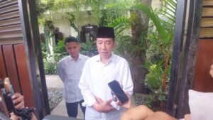 Jokowi Tanggapi Gugatan Larangan Keluarga Presiden Maju Pilpres di MK: Hormati Proses Konstitusional