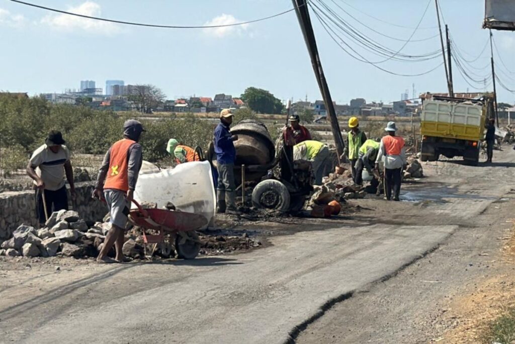 Pemkab Sidoarjo Kebut Perbaikan Jalan, 16 Ruas Dikerjakan Serentak Mulai Pekan Ini