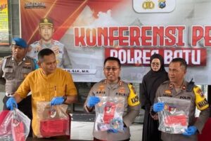 Penjual Emas Online di Batu Dibobol, 210 Keping Emas dan Perak Senilai Rp168 Juta Raib, Dua Pelaku Ditangkap