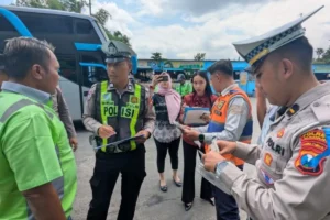 Operasi Keselamatan Semeru 2026, Satlantas Polres Madiun Ramp Check Bus di Terminal Purboyo