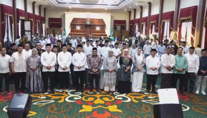 Silaturahmi Ramadan di Grahadi, Khofifah, Komisi II DPR RI dan Menteri PANRB Perkuat Sinergi Pusat-Daerah