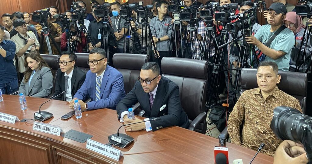 Prabowo Teken Keppres, Adies Kadir Segera Dilantik Jadi Hakim MK di Istana