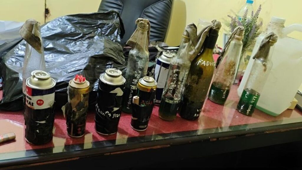 Densus 88 Temukan Referensi Pelaku Penembakan Massal pada Tas Pelajar Kasus SMPN 3 Sungai Raya