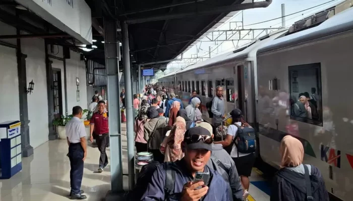 3,1 Juta Tiket Kereta Lebaran 2026 Sudah Terjual, KAI Siapkan 1,3 Juta Kursi Tersisa untuk Pemudik