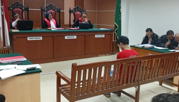 ABK Sea Dragon Fandi Ramadhan Divonis 5 Tahun Penjara dalam Kasus Penyelundupan Sabu Hampir 2 Ton