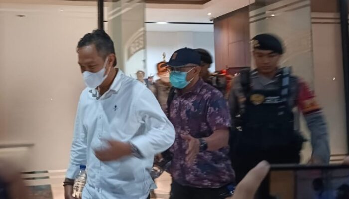 OTT KPK di Cilacap: Bupati Syamsul Auliya Rachman dan 12 Orang Dibawa ke Jakarta, Diduga Terkait Suap Proyek