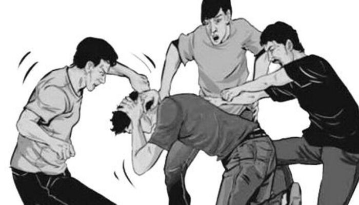 Dua Pelaku Maling Motor Babak Belur Dihajar Warga di Margorejo