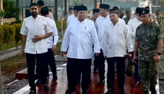 Salat Id di Tengah Penyintas Banjir, Prabowo Hadir di Aceh Tamiang: Simbol Kepedulian dan Persatuan Bangsa