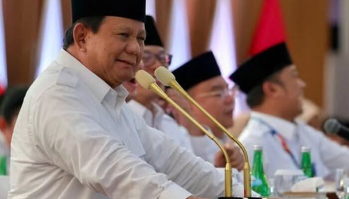 Prabowo: Mau Ganti Saya? Tunggu 2029! Soroti Isu Destabilisasi dan Disinformasi