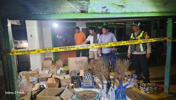 Digerebek! ‘Pabrik’ Petasan Ilegal di Pamekasan Dibongkar, Polisi Amankan Pelaku dan Ratusan Barang Bukti