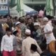 Viral! Keributan Jemaah Usai Salat Id di Surabaya, Diduga Salah Paham hingga Baku Hantam