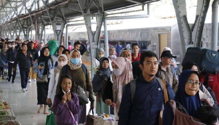H+2 Lebaran 2026, Tiket Kereta Masih Tersedia 276 Ribu Kursi, KAI Imbau Segera Pesan Sebelum Habis