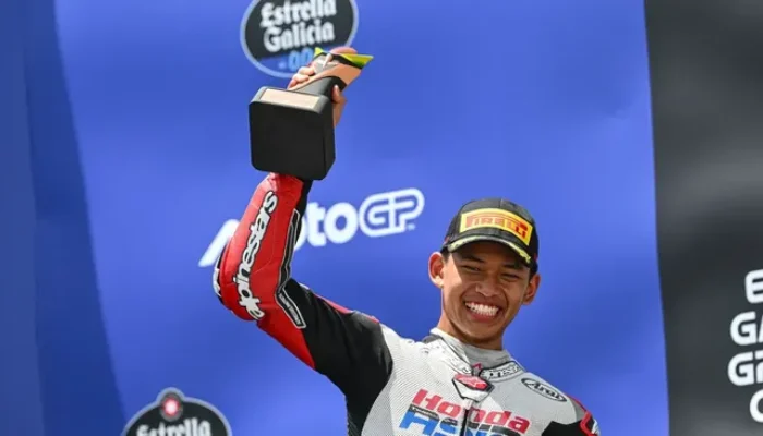 Cetak Sejarah! Veda Ega Pratama Jadi Pembalap Indonesia Pertama Naik Podium Moto3 di Brasil