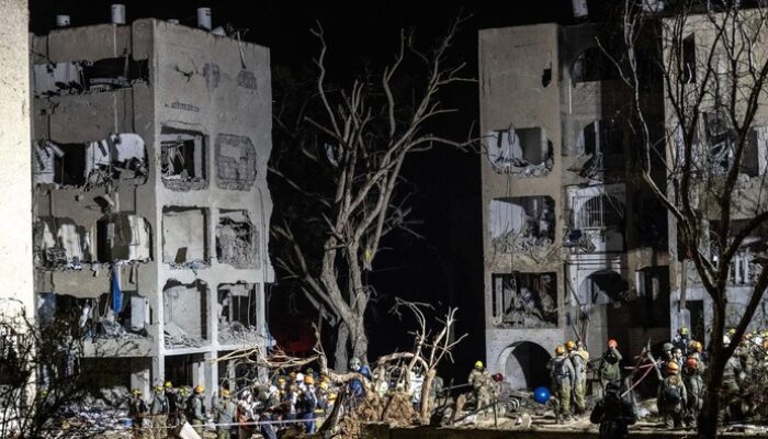 Rudal Iran Hantam Kota Arad Israel, 20 Gedung Hancur—Pertahanan Udara Jebol, 84 Warga Terluka