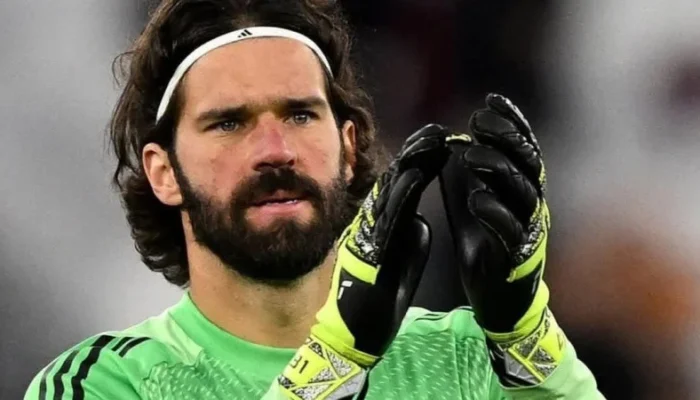 Inter Milan Tantang Juventus dalam Perburuan Alisson Becker, Liverpool Hadapi Dilema Kontrak