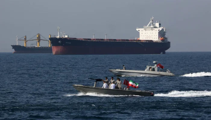 Iran Ancam Tutup Selat Hormuz, IRGC Siap Serang Kapal Asing dan Picu Lonjakan Harga Minyak Dunia