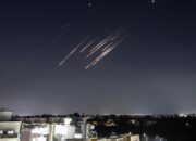 Iran Hujani Israel dengan Rudal, Sistem Pertahanan Aktif Mencegat Serangan; Perang Timur Tengah Memasuki Hari ke-16