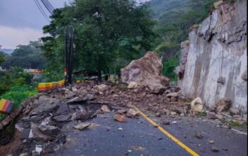 Longsor Tutup Jalan Nasional Trenggalek–Ponorogo KM 16, Akses Lumpuh Total Tanpa Korban