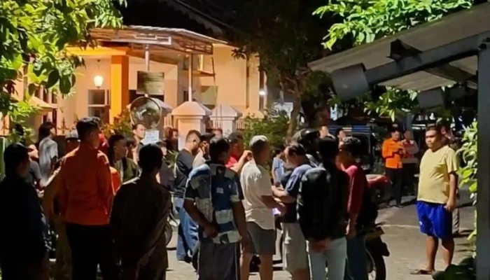 Viral! Komplotan Maling Coba Bobol Rumah Kosong Saat Mudik di Surabaya, Aksi Terekam CCTV dan Digagalkan Warga