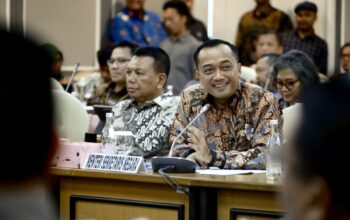 Anggaran Tak Dipangkas! Mensesneg Pastikan Program Makan Bergizi Gratis Tetap Jalan di Tengah Ancaman Krisis Global