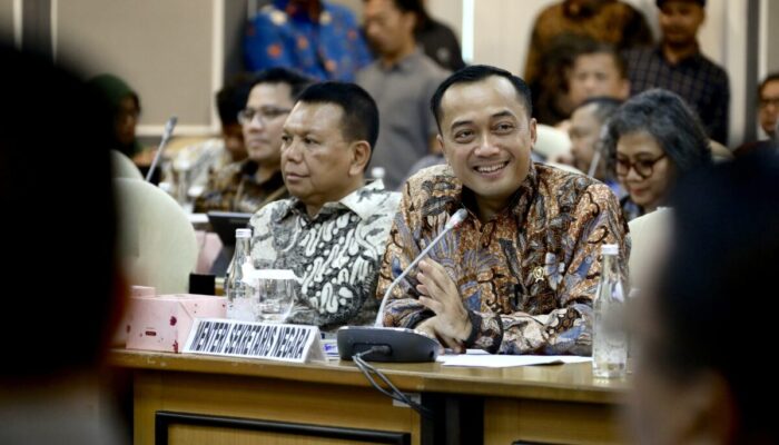 Anggaran Tak Dipangkas! Mensesneg Pastikan Program Makan Bergizi Gratis Tetap Jalan di Tengah Ancaman Krisis Global