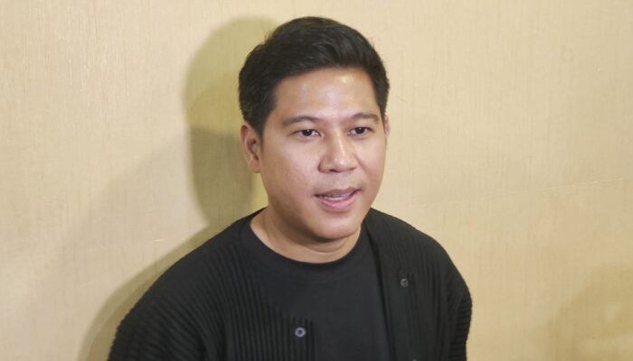 Nino RAN Ungkap Duka Mendalam atas Kepergian Vidi Aldiano: “Bukan Kenapa Dia Pergi, Tapi Bagaimana Dia Hidup”