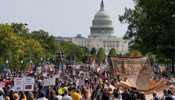 Gelombang ‘No Kings’ Mengguncang AS: 8 Juta Warga Turun ke Jalan, Kritik Keras Donald Trump