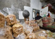 Kampung Opak Gambir Pasuruan Kebanjiran Pesanan Jelang Lebaran, Produksi Bisa Tembus 50 Kg per Hari
