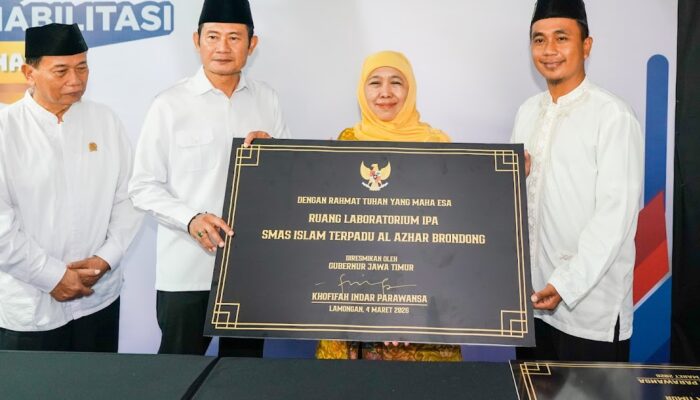 Pemprov Jatim Revitalisasi 51 Sekolah di Lamongan dan Gresik, Khofifah Gelontorkan Rp69,7 Miliar untuk Fasilitas Pendidikan