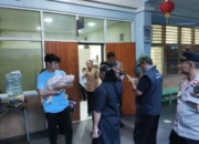 Bayi Laki-laki Ditemukan Hidup di Depan SD Tarakanita Kebayoran Baru, Polisi Selidiki Pelaku Penelantaran