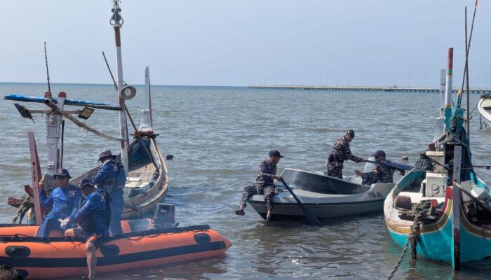 Penumpang Feri Jatuh di Perairan Situbondo Belum Ditemukan, SAR Banyuwangi Kerahkan Drone Thermal & KN Grantin
