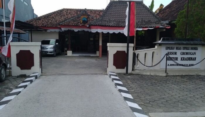 Amuk Parang di Grobogan: Pria Diduga ODGJ Bacok 6 Warga, 1 Tewas – Polisi Amankan Pelaku