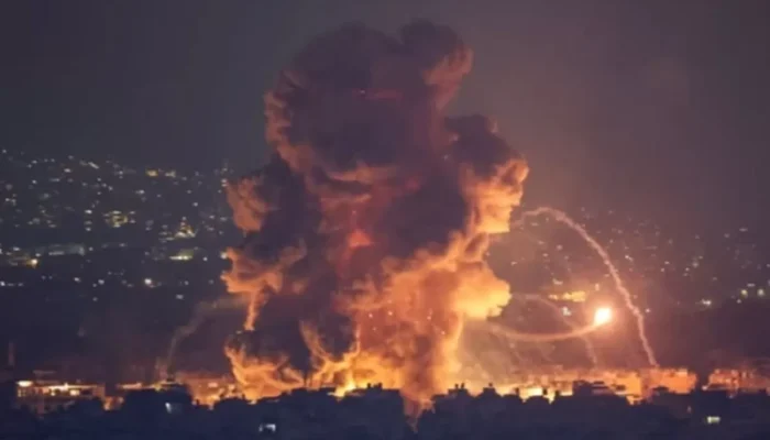 Rudal Iran Hantam Tel Aviv, Dua Gelombang Ledakan Guncang Kota, Warga Dievakuasi