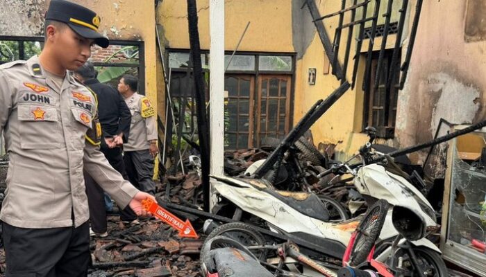 Rumah Prajurit TNI di Ponorogo Terbakar, Diduga Berasal dari Peralatan Elektronik yang Diservis